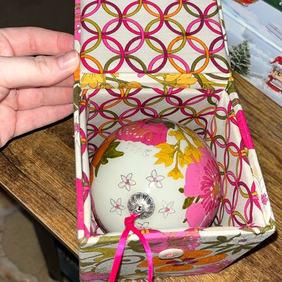 Vera Bradley Tea Garden Ornament with box 2011 - Picture 1 of 4